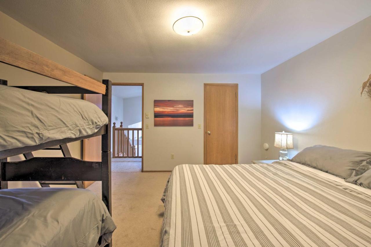 Warm Beach Hideaway With Private Beach! Stanwood Zewnętrze zdjęcie